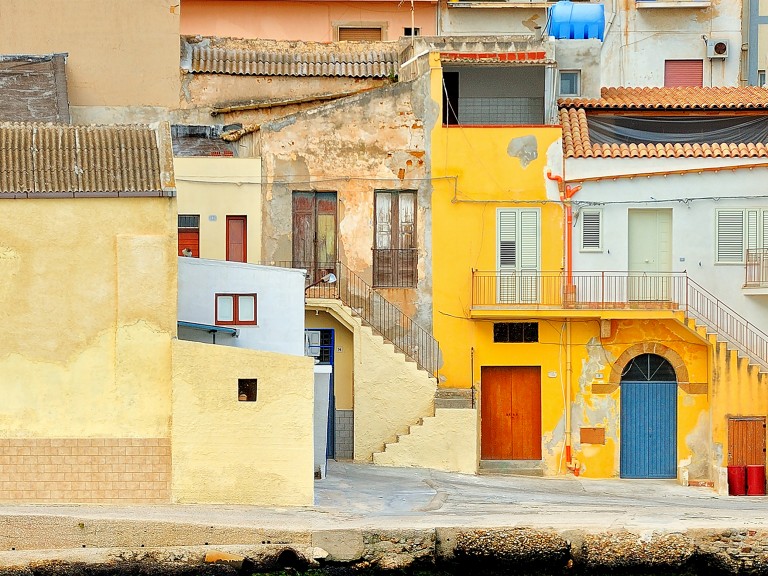 031_PapierCouleur2025_Façades-Siciliennes_opg_20090418_Sicile_MazaraDelVallo_LePort_0001.jpg