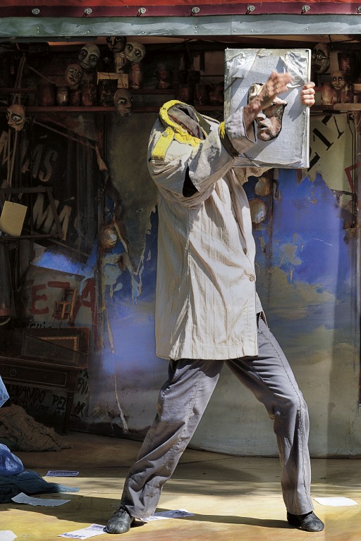 0442_opg_20140608_Nanterre_Parades_0071.jpg 0442_opg_20140608_Nanterre_Parades_0071.jpg